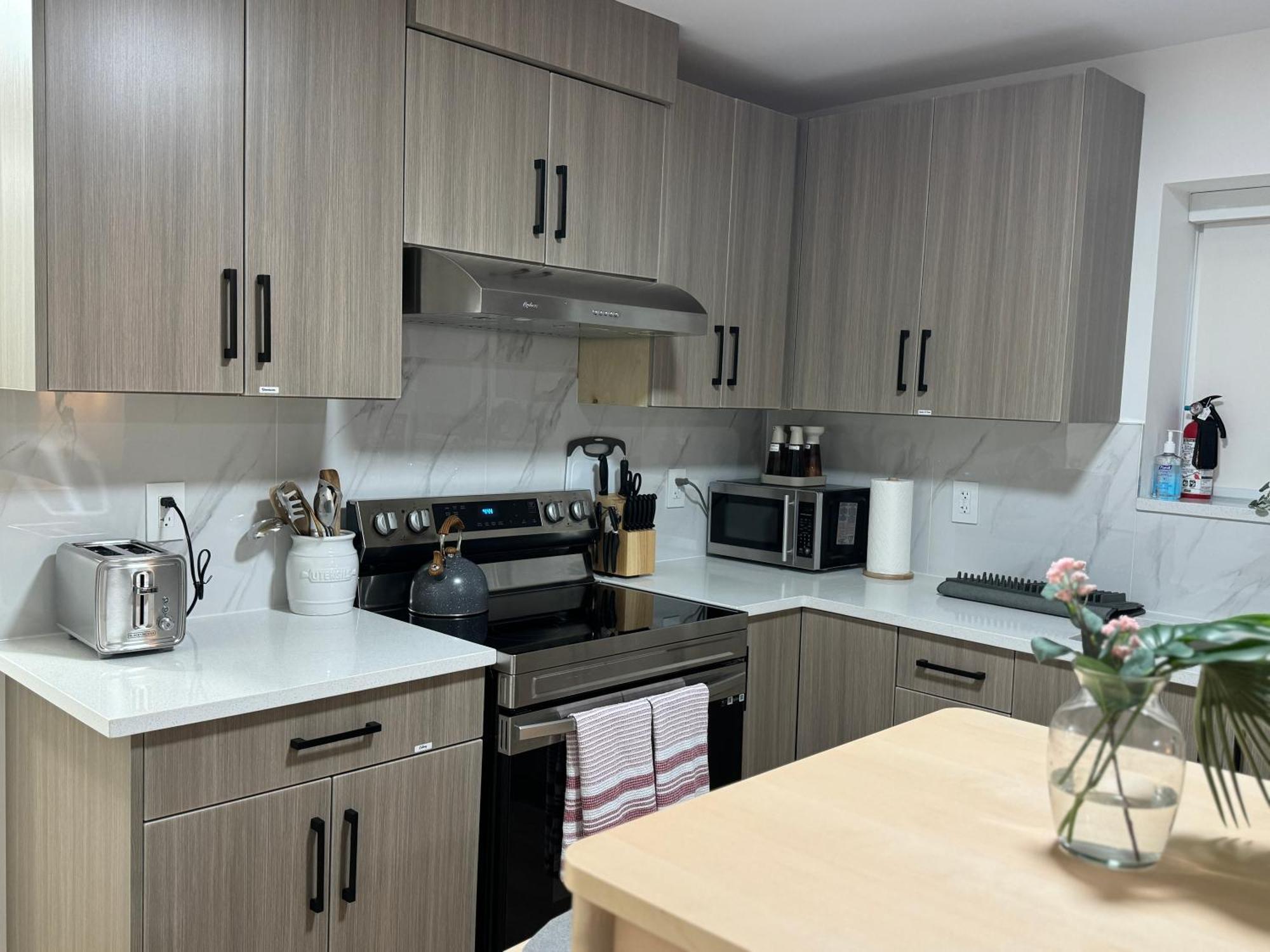 The Sunset Haven- Cozy 2Br Basement Suite Near White Rock Surrey Exterior foto